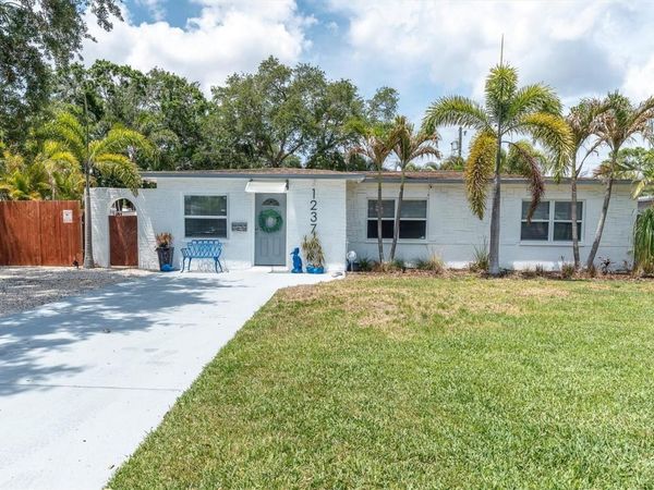 1237 57TH AVENUE N, ST PETERSBURG, FL 33703