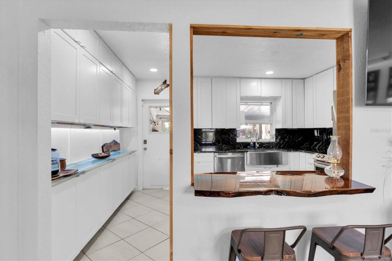 1237 57th Avenue N, Saint Petersburg, FL 33703 Photo