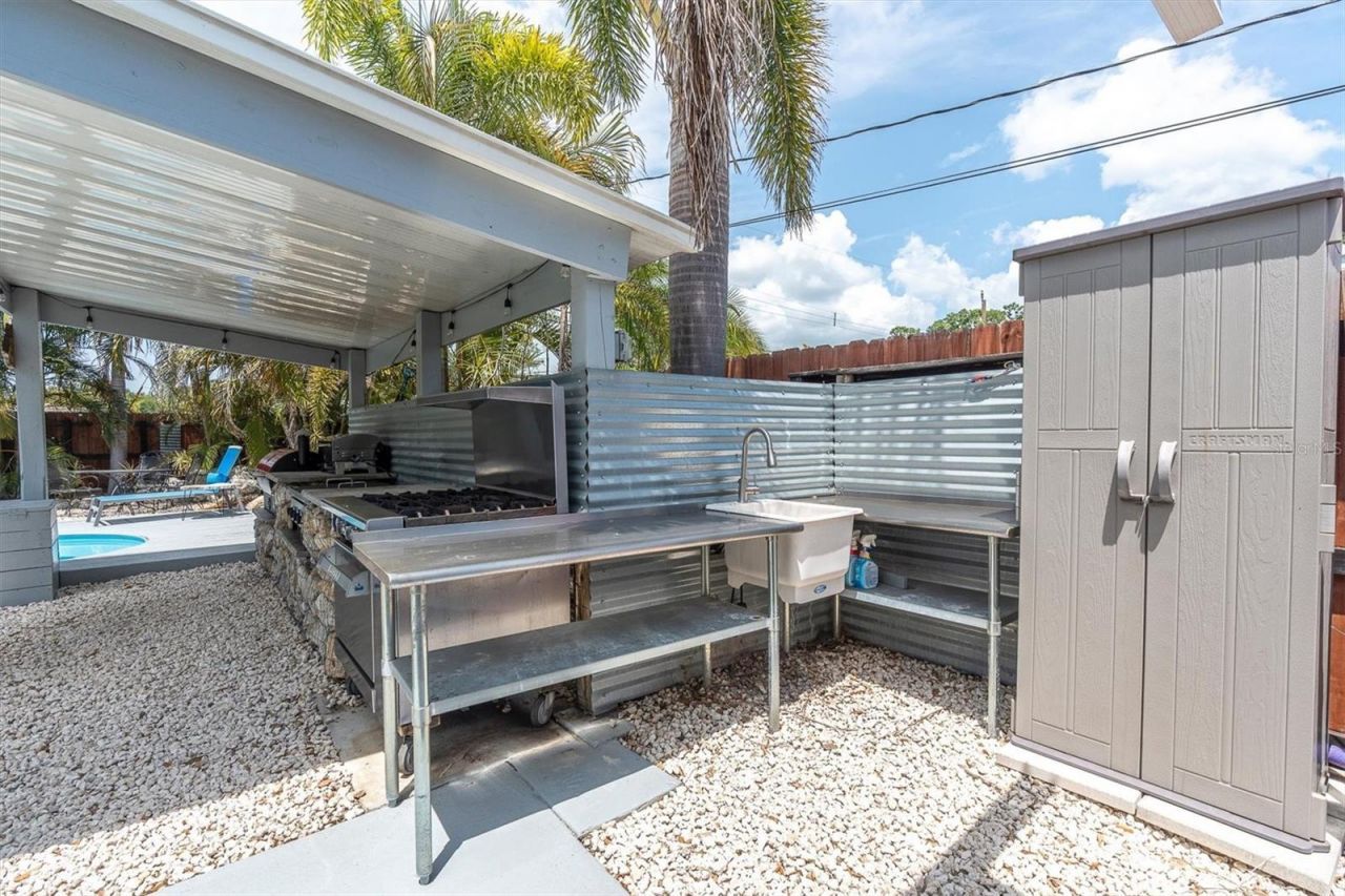 1237 57th Avenue N, Saint Petersburg, FL 33703 Photo