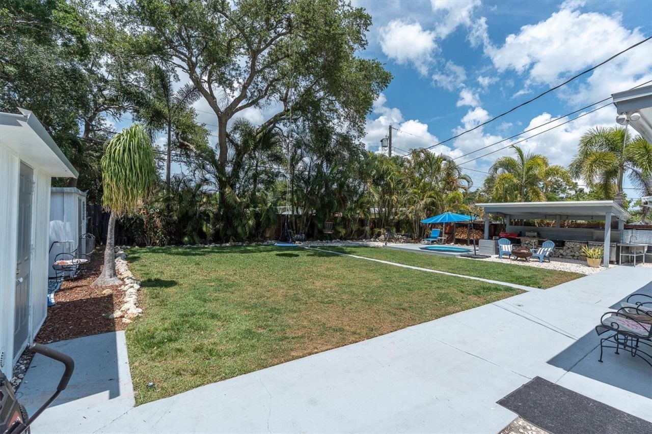 1237 57th Avenue N, Saint Petersburg, FL 33703 Photo