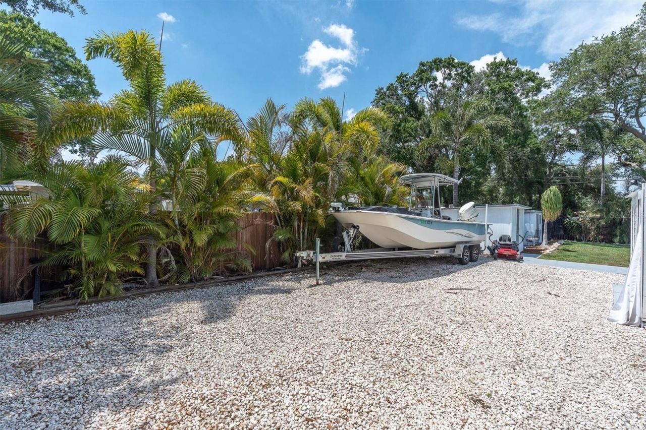 1237 57th Avenue N, Saint Petersburg, FL 33703 Photo