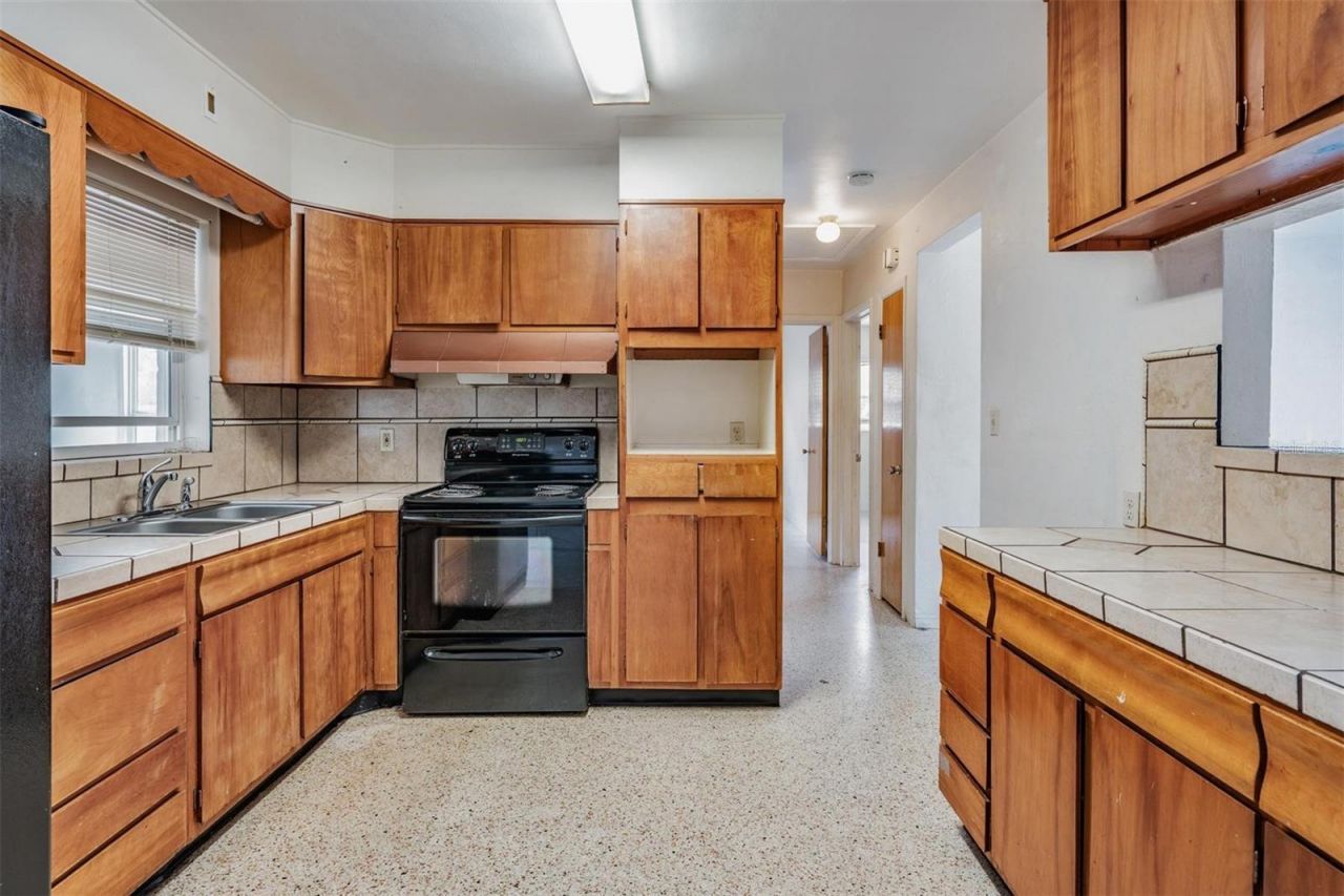 4357 32nd Avenue N, Saint Petersburg, FL 33713 Photo