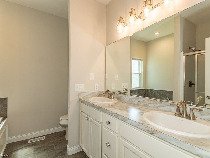 8418 Bedaos Drive, Willoughby, OH 44094 Photo 26