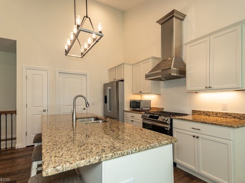 8418 Bedaos Drive, Willoughby, OH 44094 Photo 9