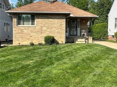 1563 E 196th Street, Euclid, OH 44117