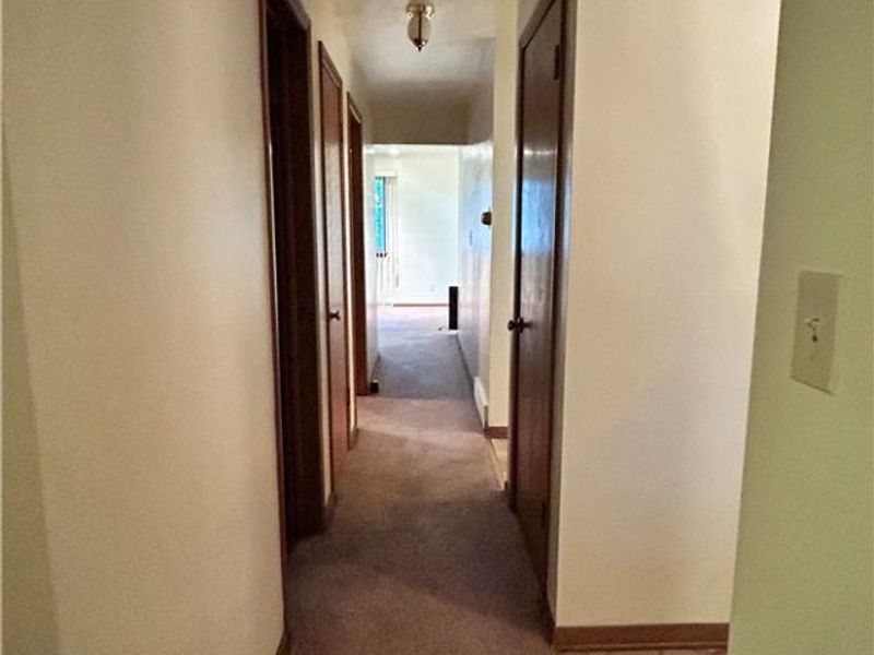 1563 E 196th Street, Euclid, OH 44117 Photo 14
