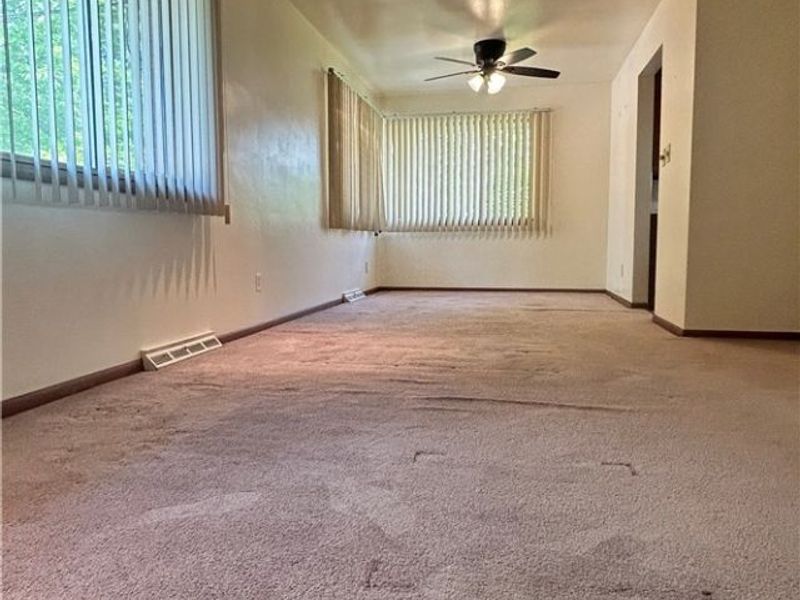 1563 E 196th Street, Euclid, OH 44117 Photo 5