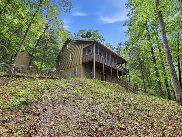 15 Mississippi Lane , Tiger, GA 30576