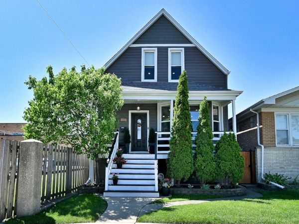 5831 W Leland Avenue, Chicago, IL 60630