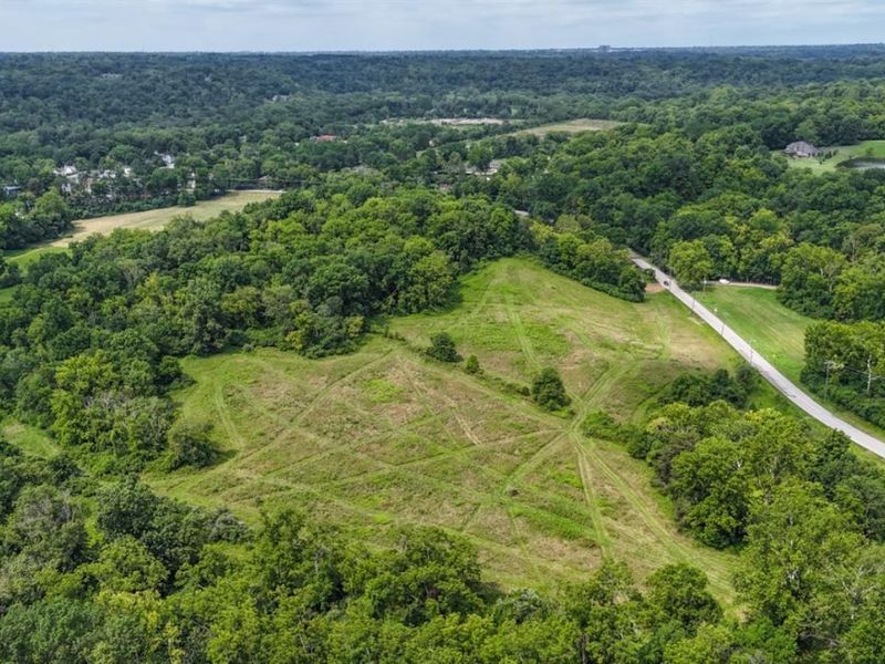 8 Trailside Estates, Unit Lot 8, Loveland, OH 45140 Photo 3