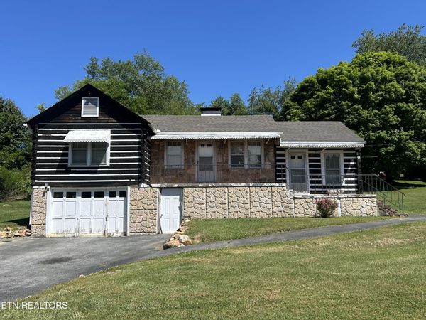 4533 Wildwood Springs Rd, Maryville, TN 37804