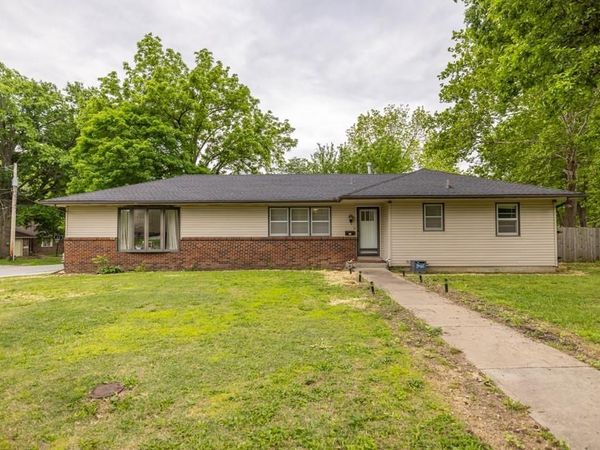 514 E Green Street, Clinton, MO 64735