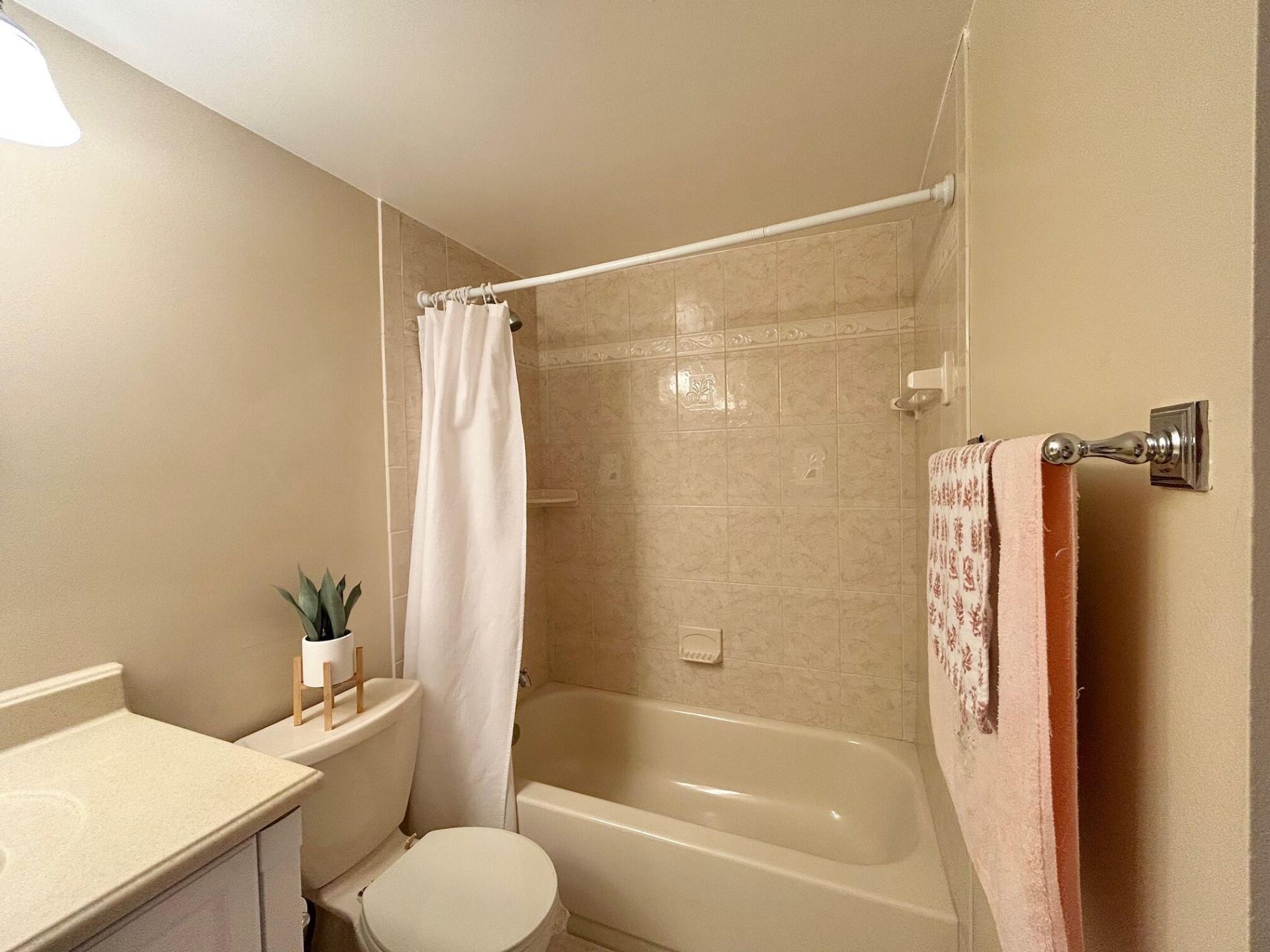 443 Pine Glen Lane, Unit B-2, Greenacres, FL 33463 Photo