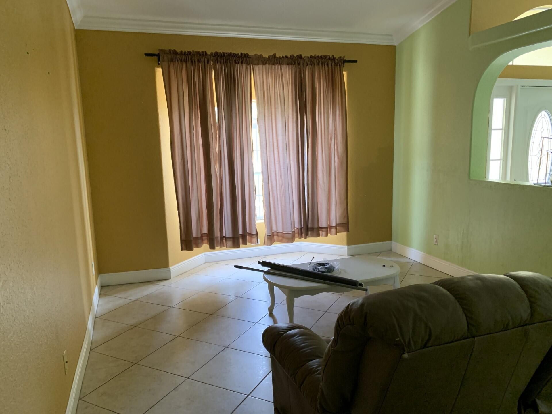 180 SW Oakridge Drive, Port Saint Lucie, FL 34984 Photo