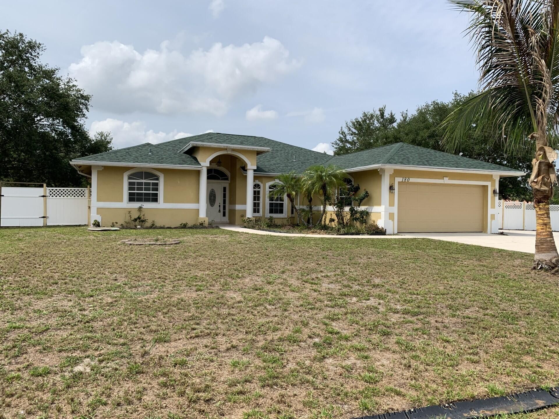 180 SW Oakridge Drive, Port Saint Lucie, FL 34984 Photo
