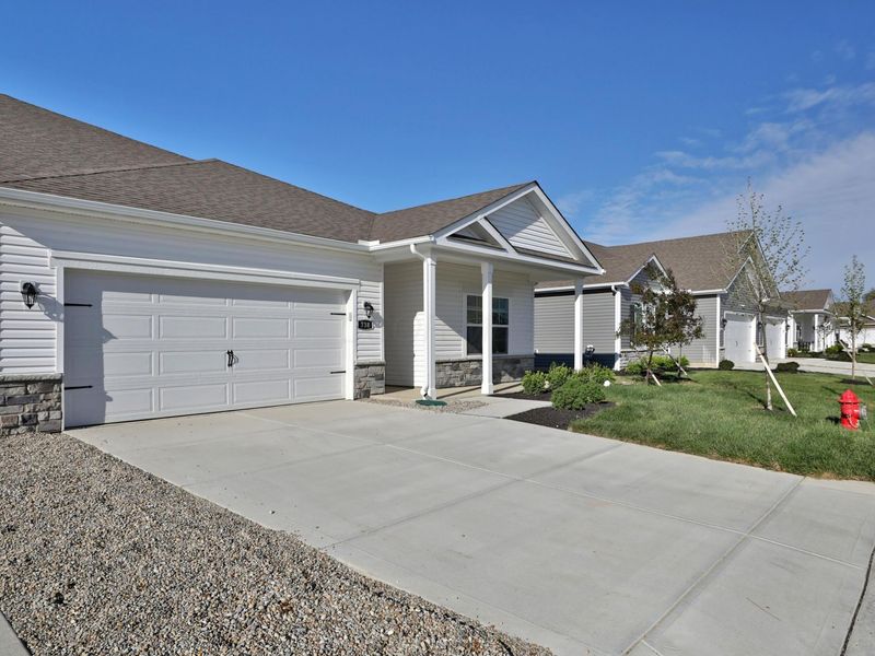 738 Maria Drive , Plain City, OH 43064 Photo 3