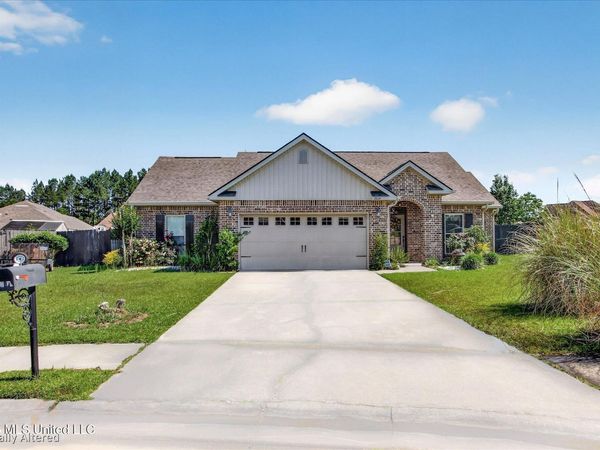 17034 Washingtonia Lane, D'Iberville, MS 39540