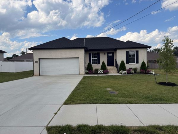 216 Graham Way , Shelbyville, TN 37160