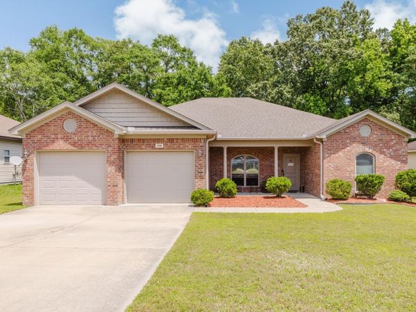 118 Madrid Drive, Benton, AR 72015