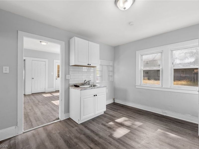1735 Buhrer Avenue, Cleveland, OH 44109 Photo 12