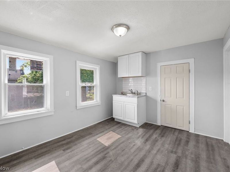 1735 Buhrer Avenue, Cleveland, OH 44109 Photo 19