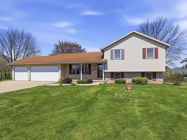 W2944 NORTHBROOK COURT, Appleton, WI 54915
