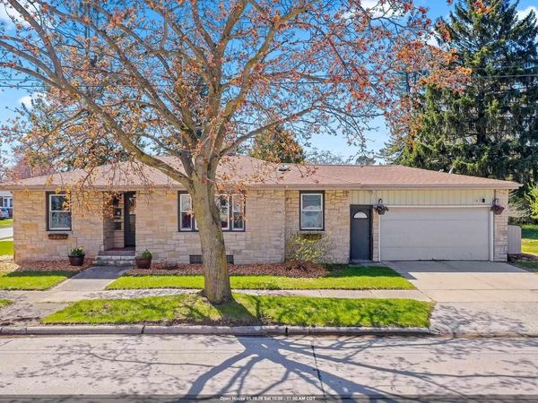 3002 PRAIRIE STREET, Two Rivers, WI 54241