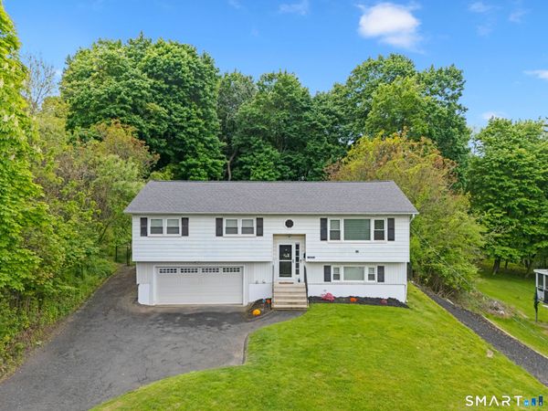 55 Hoyts, Bethel, CT 06801