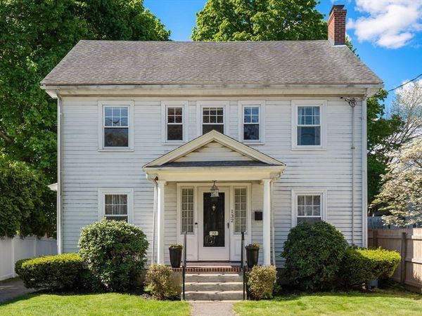 132 Dale St, Waltham, MA 02451