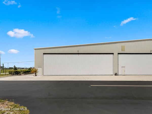 805 Tower Access Road, Unit 201, Melbourne, FL 32901