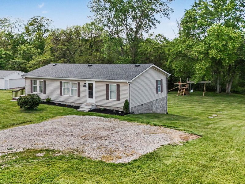 9274 Cincinnati-Zanesville Road SW, Amanda, OH 43102 Photo 2