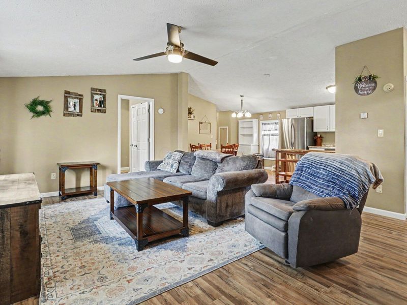 9274 Cincinnati-Zanesville Road SW, Amanda, OH 43102 Photo 3