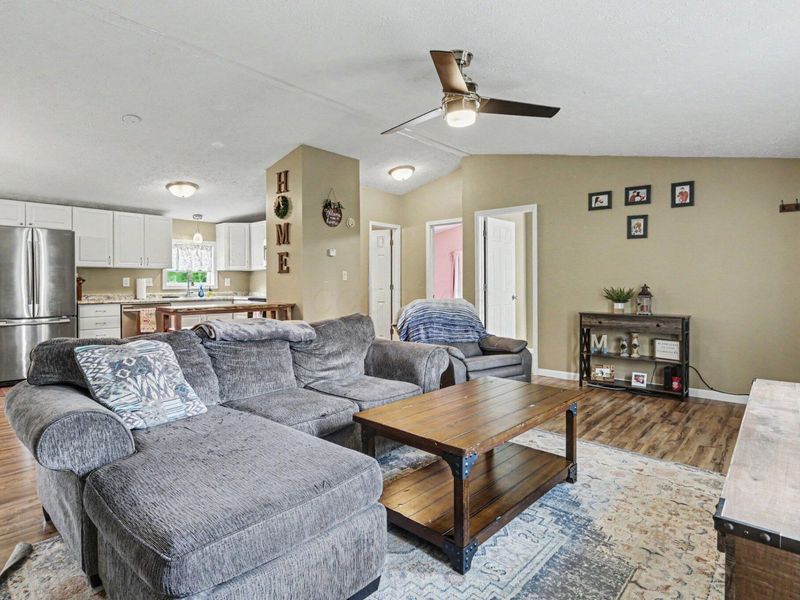 9274 Cincinnati-Zanesville Road SW, Amanda, OH 43102 Photo 5