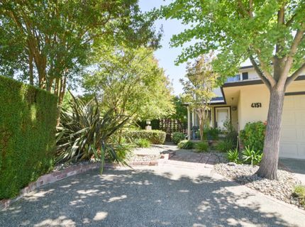 4157-4151 Lucas Ct, Sacramento, CA 95822 Photo