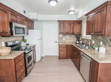 4157-4151 Lucas Ct, Sacramento, CA 95822 Photo