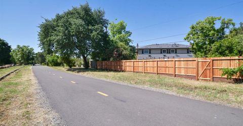 4157-4151 Lucas Ct, Sacramento, CA 95822 Photo
