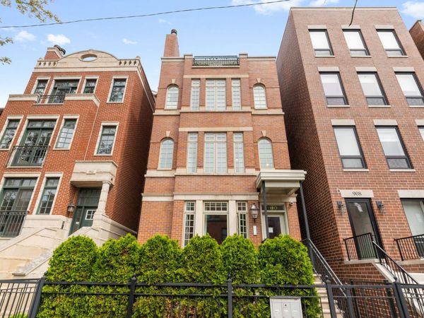 910 W Fullerton Avenue, Unit 2, Chicago, IL 60614