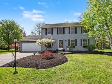 29 Camborne Circle, Fairport, NY 14450