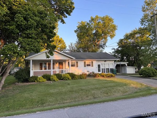 2800 S Carolina Street , Louisiana, MO 63353