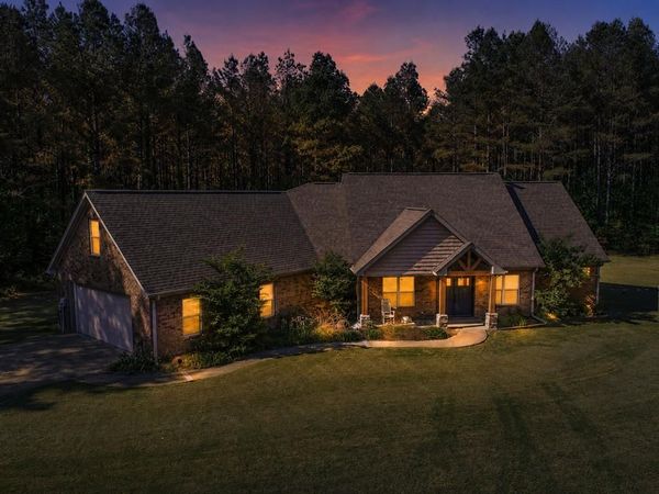 1407 Mcclyde Road, Como, MS 38619