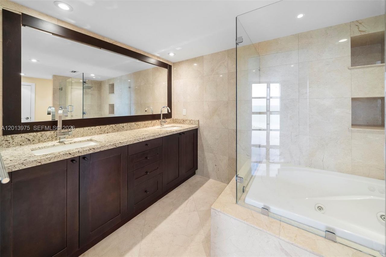 1121 Crandon Blvd, Unit F1203, Key Biscayne, FL 33149 Photo