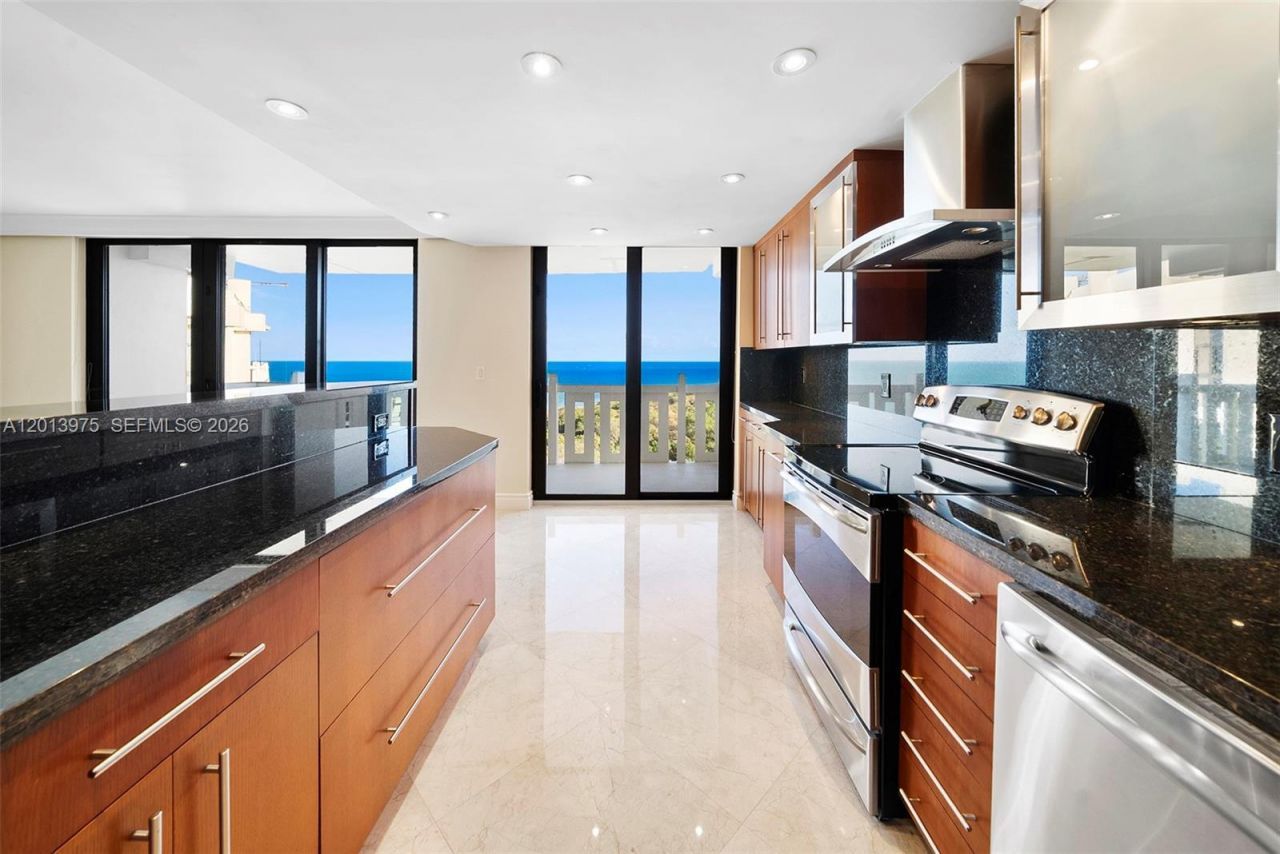 1121 Crandon Blvd, Unit F1203, Key Biscayne, FL 33149 Photo
