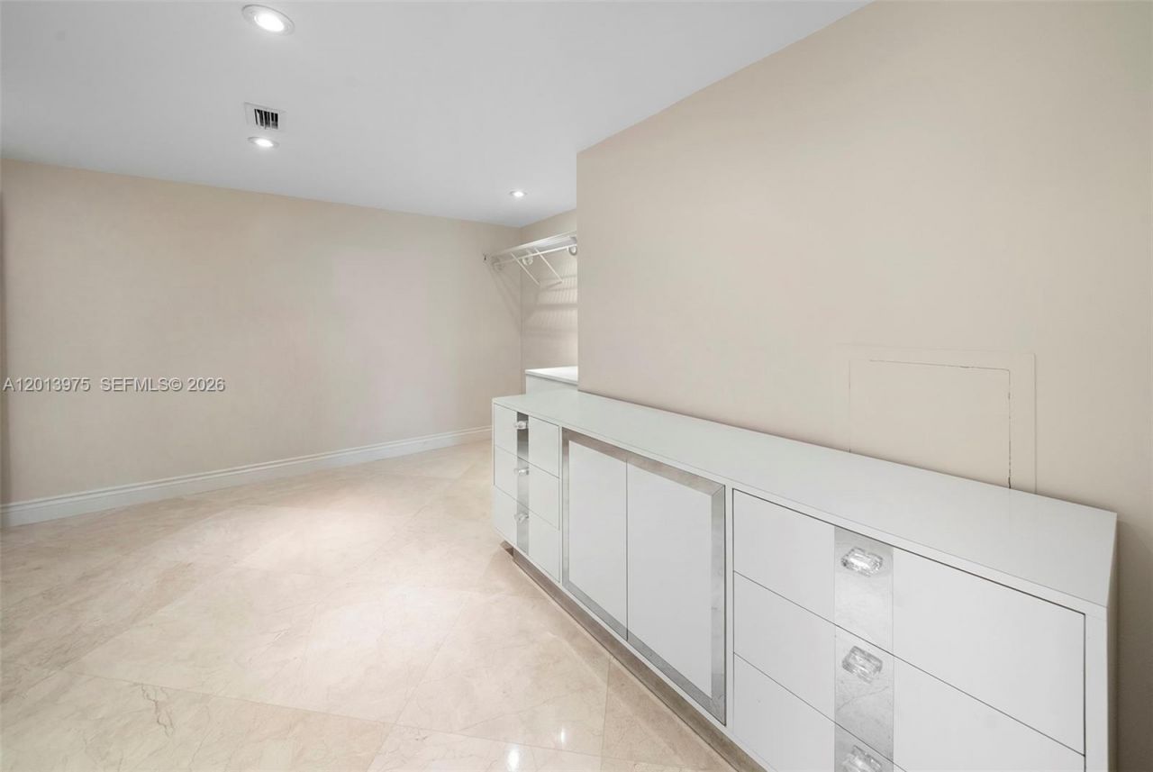 1121 Crandon Blvd, Unit F1203, Key Biscayne, FL 33149 Photo