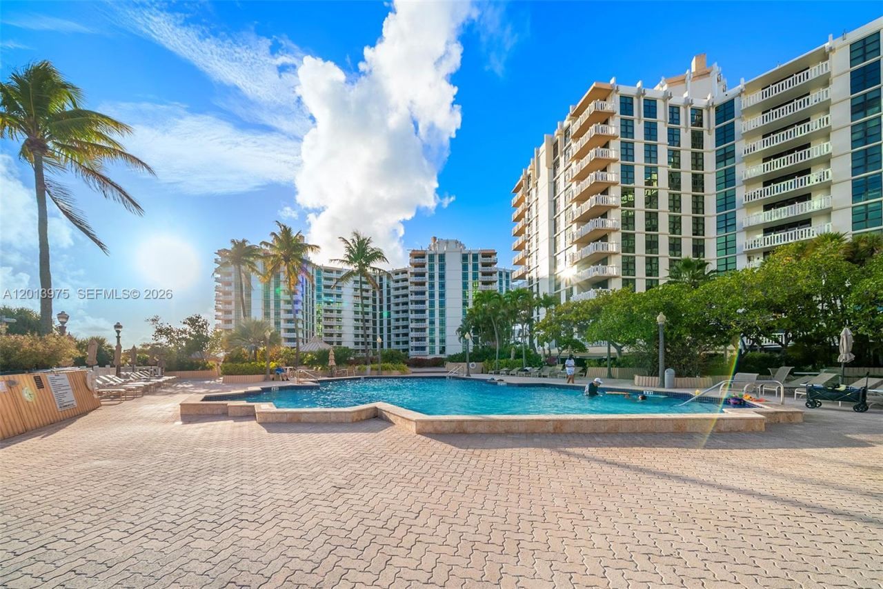 1121 Crandon Blvd, Unit F1203, Key Biscayne, FL 33149 Photo