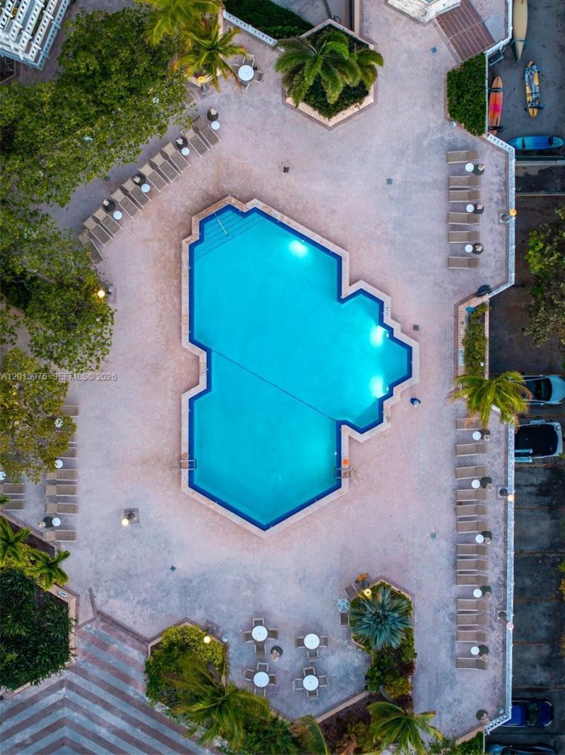 1121 Crandon Blvd, Unit F1203, Key Biscayne, FL 33149 Photo
