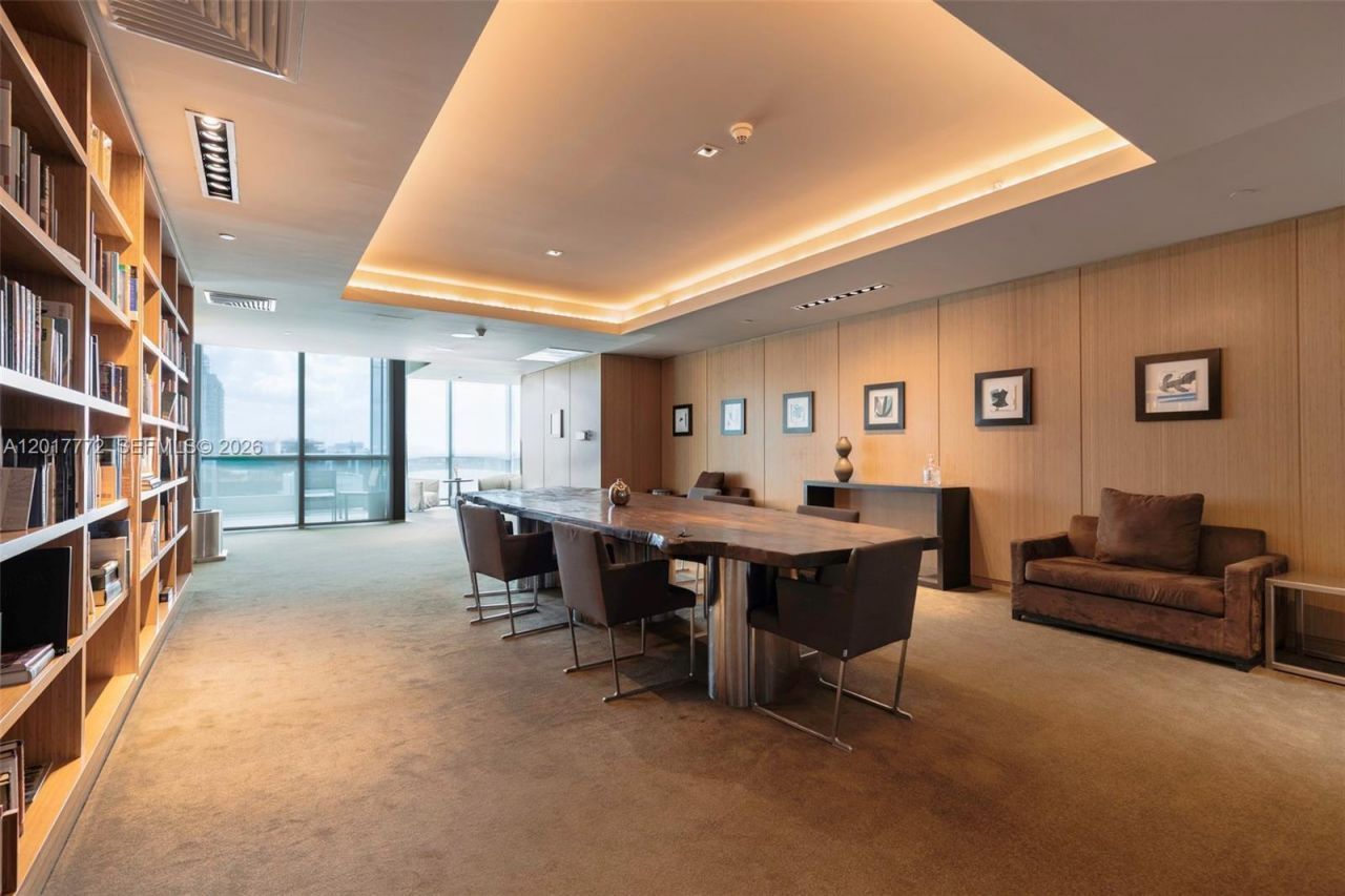 900 Biscayne Blvd , Unit 4205, Miami, FL 33132 Photo