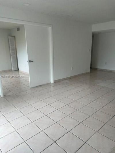 6965 Harding Ave , Unit 305, Miami Beach, FL 33141 Photo