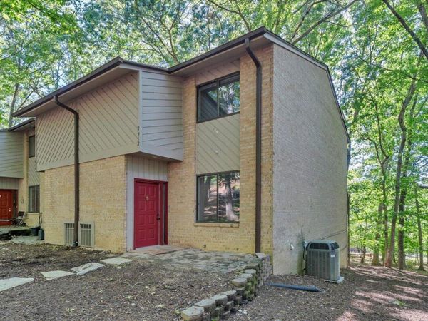 2952 Tree Swallow RD , Roanoke, VA 24018