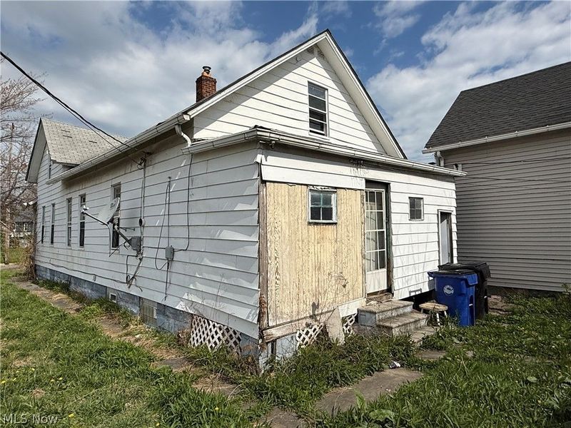 3319 Fulton Road, Cleveland, OH 44109 Photo 4