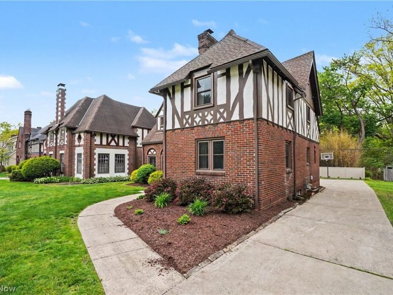116 Melbourne Avenue, Akron, OH 44313 Photo 3